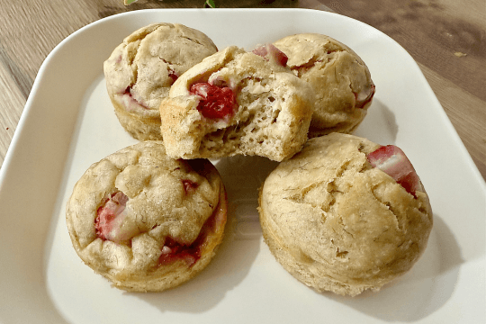 Cool & Serve the strawberry muffins