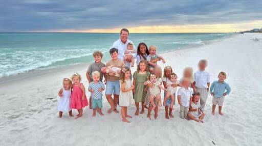 Expectant mom Jana Duggar shares joyful video clips of her family celebrating her mother’s birthday during a vacation.