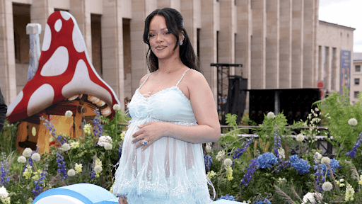 Rihanna Gives Birth to A Baby Girl, Shares First Photos on Instagram