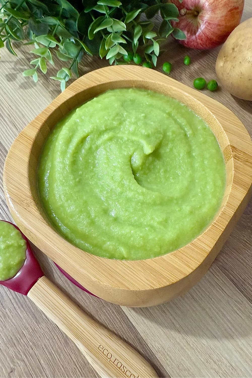A smooth and creamy apple, peas, and potato puree, packed with essential nutrients, perfect for a healthy baby meal.