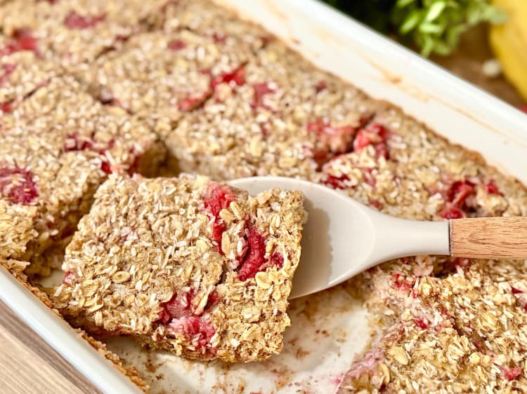 Coconut Raspberry Baked Oats