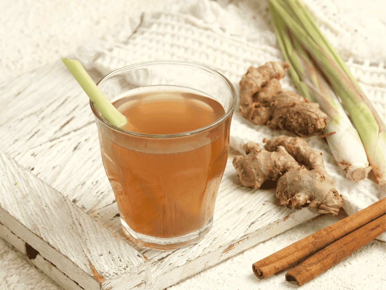 6 Natural Drinks to Alleviate Morning Sickness