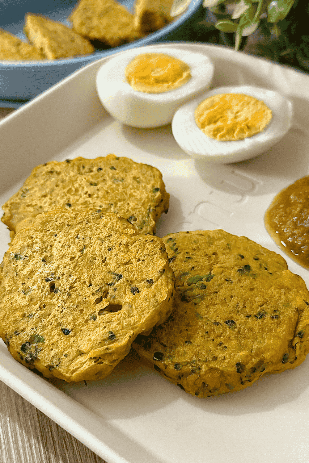 Golden brown sweet potato and broccoli fritters, crispy on the outside and packed with veggies — a healthy and delicious snack or meal for kids and adults.