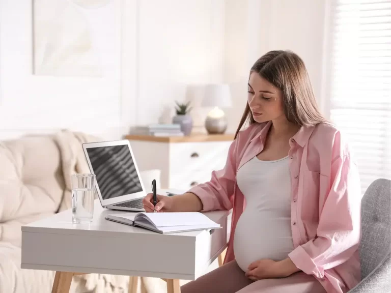 Balancing Work and Pregnancy